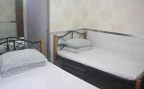K & B Hostel